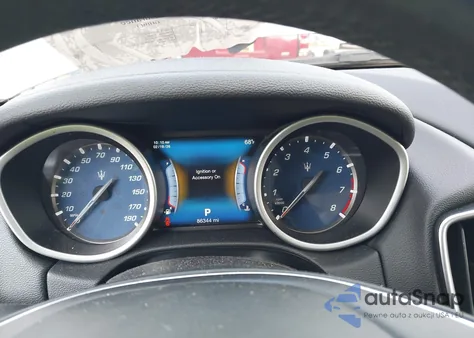 2017 Maserati Ghibli z USA, uszkodzony, nr VIN ZAM57XSA2H1203487